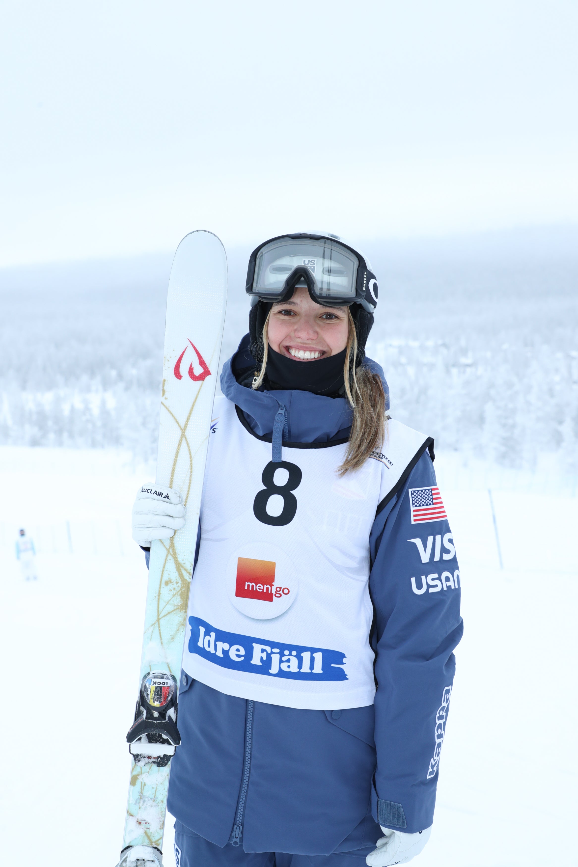 Photo of Tess Johnson - Mogul Skier