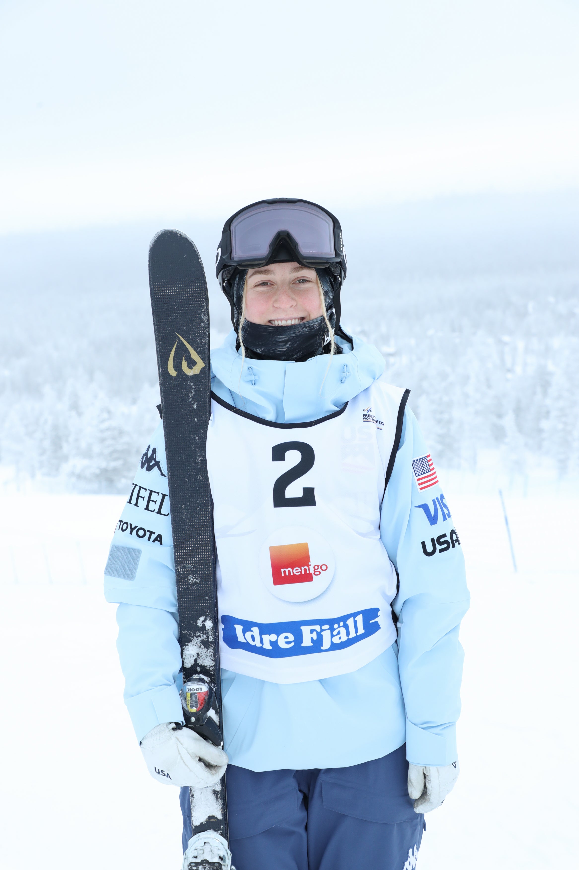 Photo of Elizabeth Lemley - Mogul Skier